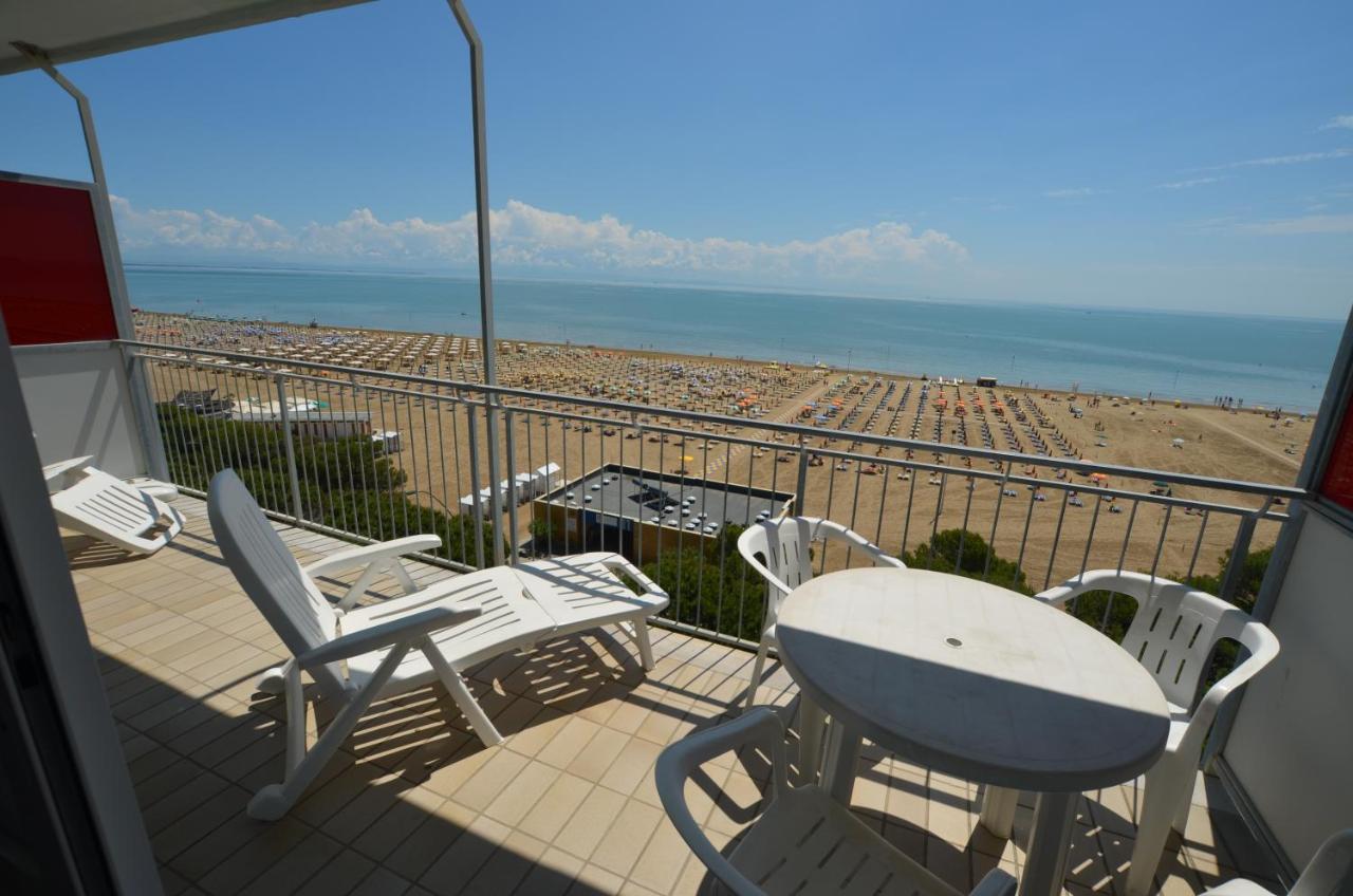 Appartement Lignano Sabbiadoro Sea Front Extérieur photo