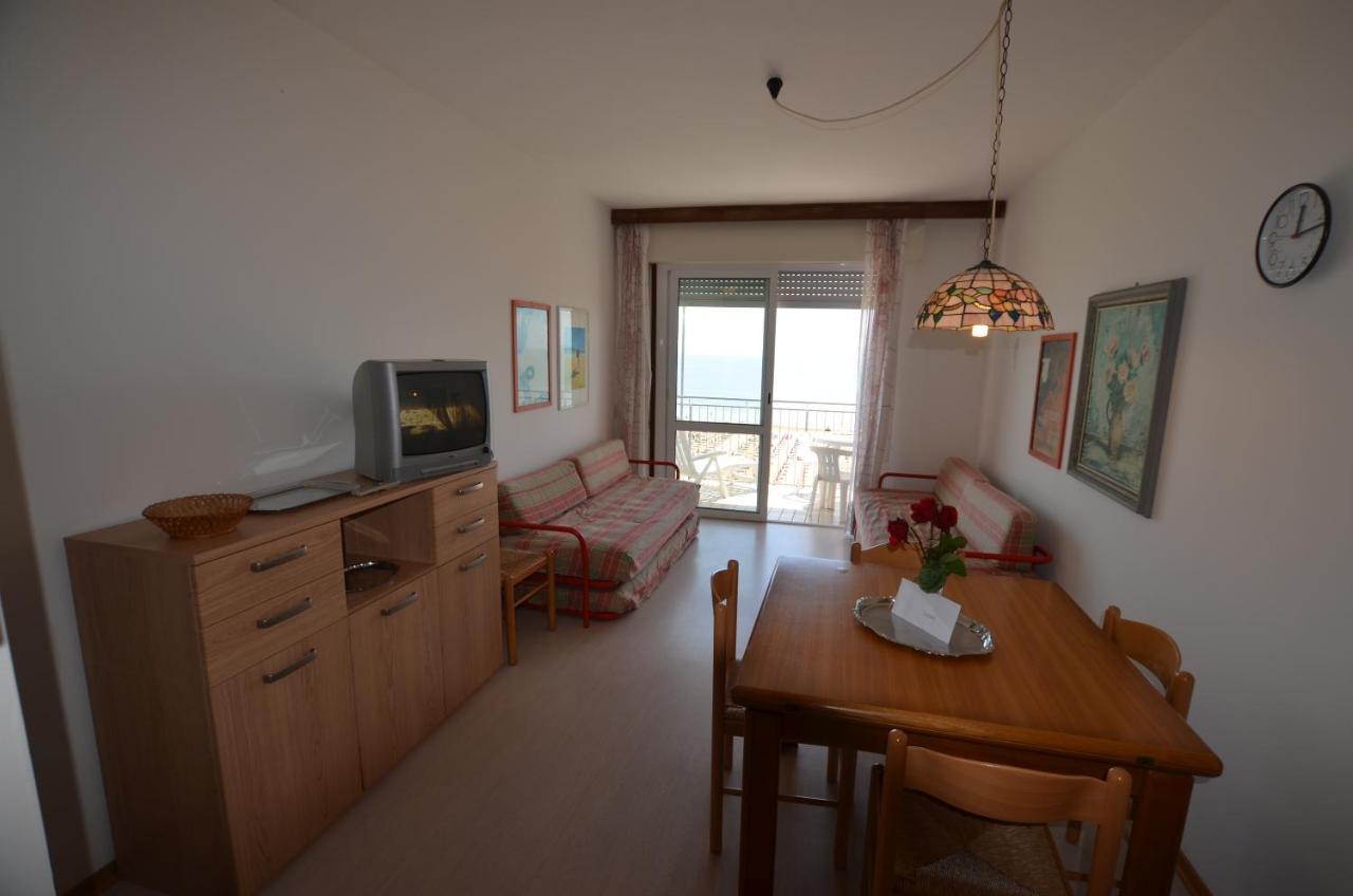 Appartement Lignano Sabbiadoro Sea Front Extérieur photo