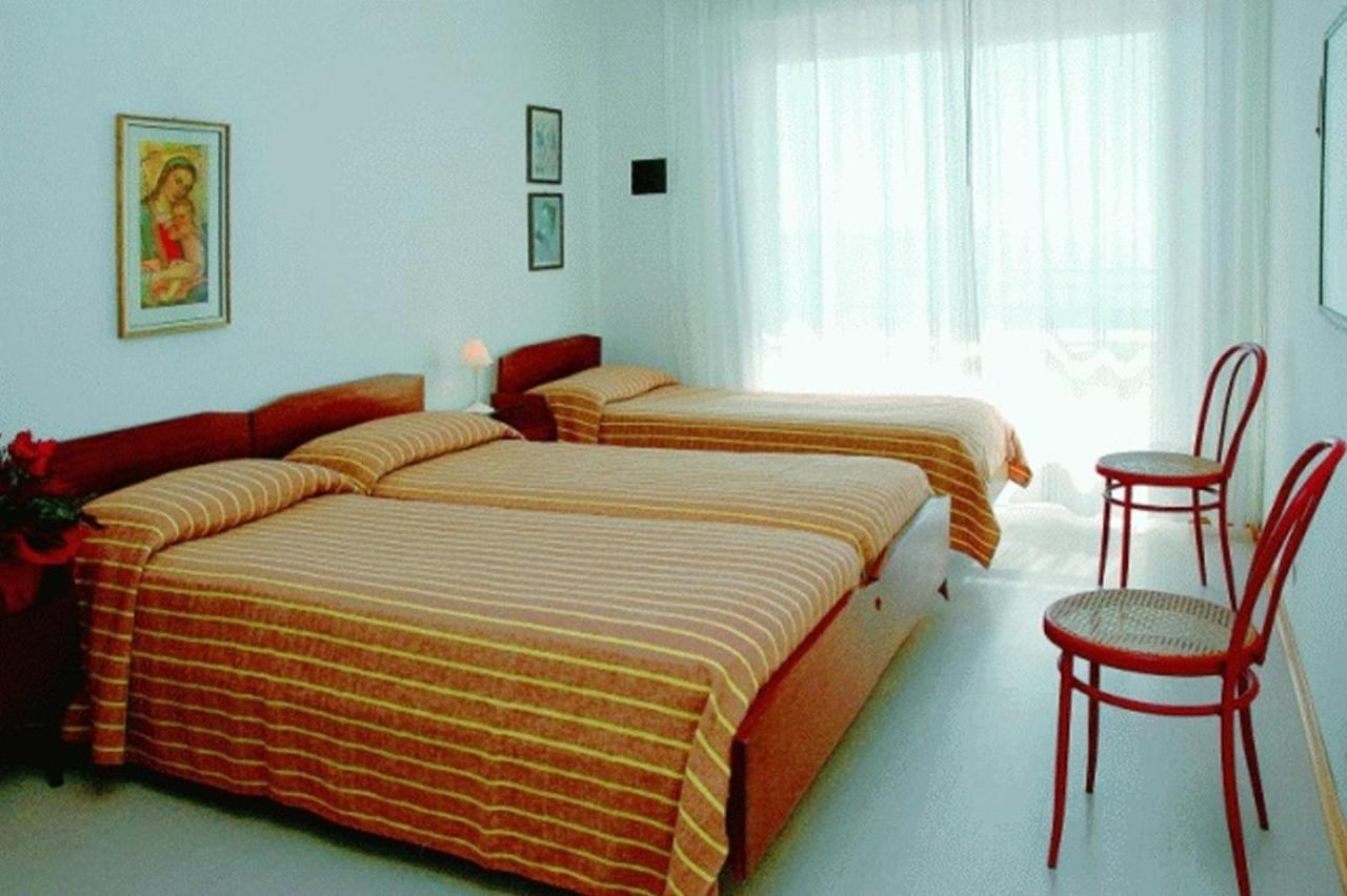 Appartement Lignano Sabbiadoro Sea Front Extérieur photo